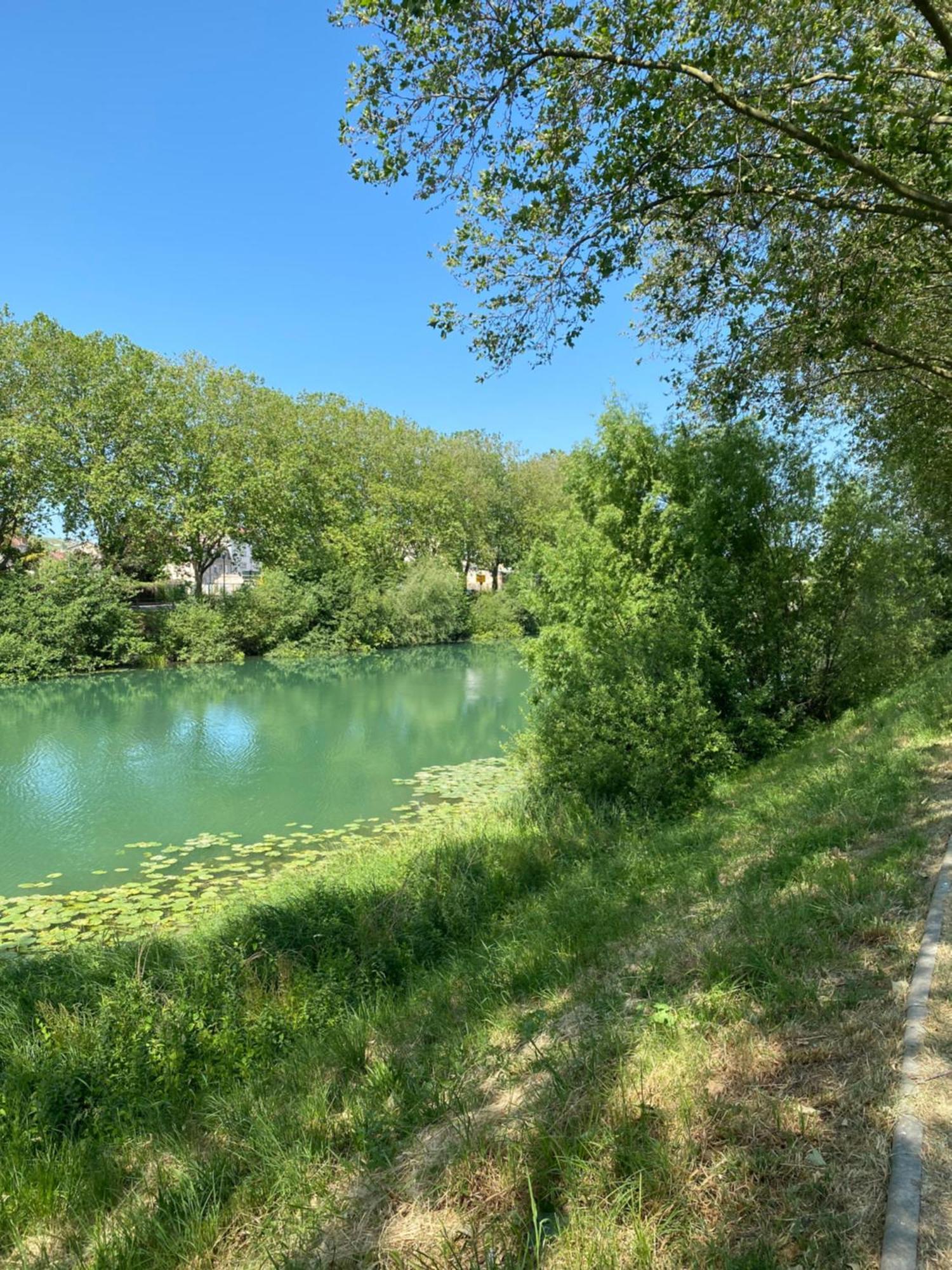 Apartament Bienvenue Au Quai 27 Épernay Zewnętrze zdjęcie